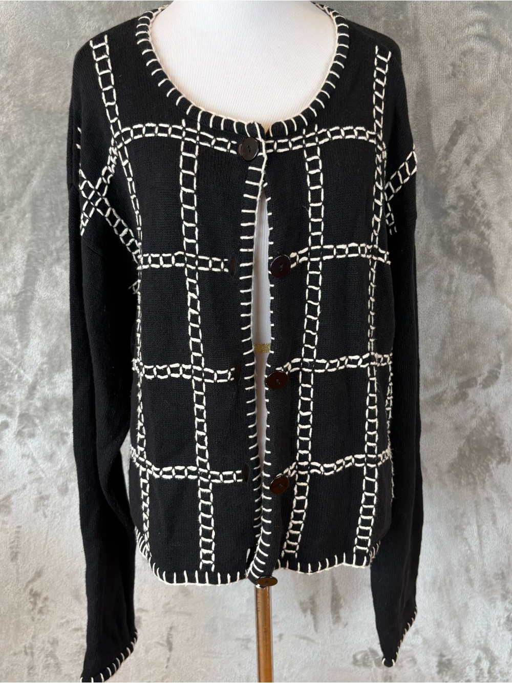 Coldwater Creek Vintage Black Knit Cardigan Blanket Stitch Windowpane Plaid L